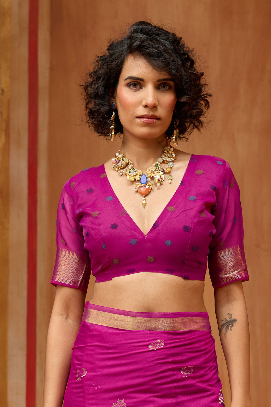Trendy Magenta Color Cotton Handloom Weaving Saree