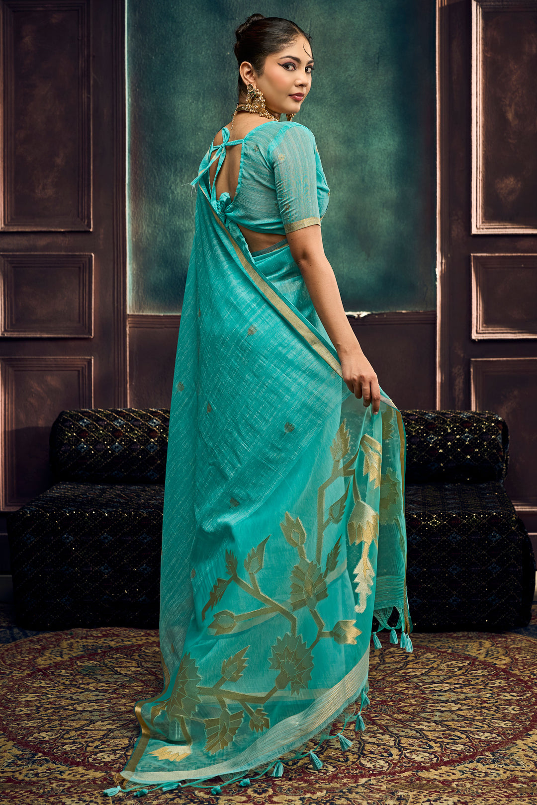 Cyan Color Munga Silk Handloom Weaving Saree