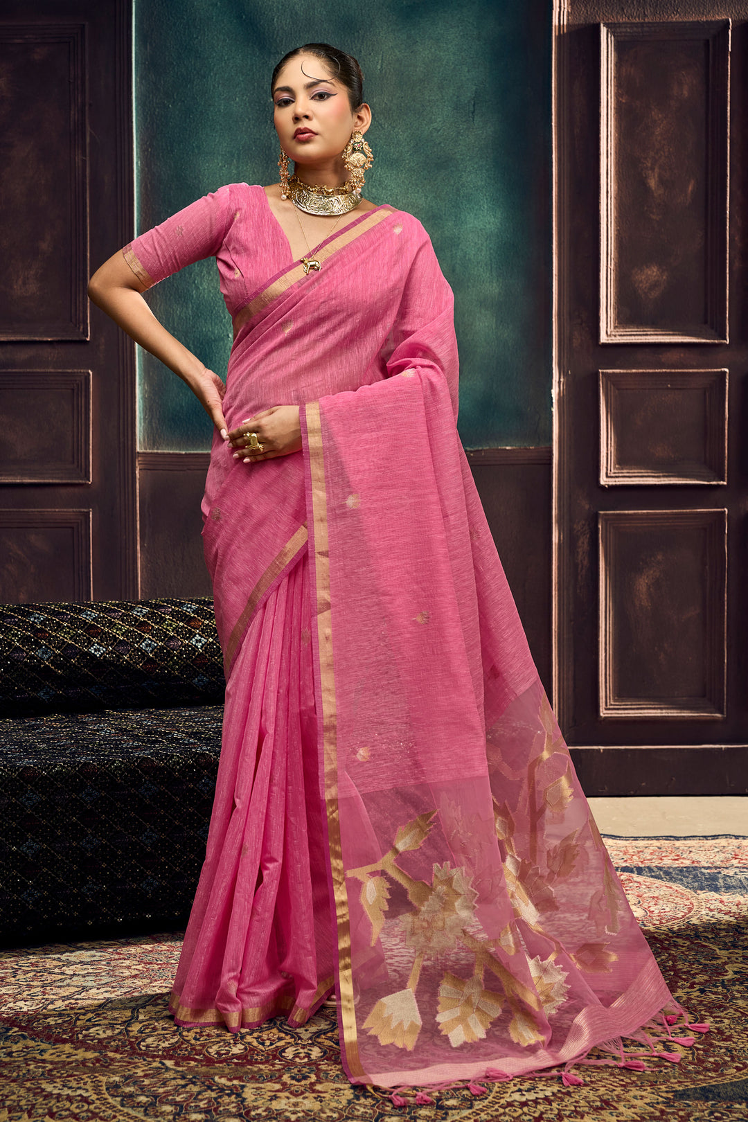 Munga Silk Handloom Weaving Saree In Pink Color