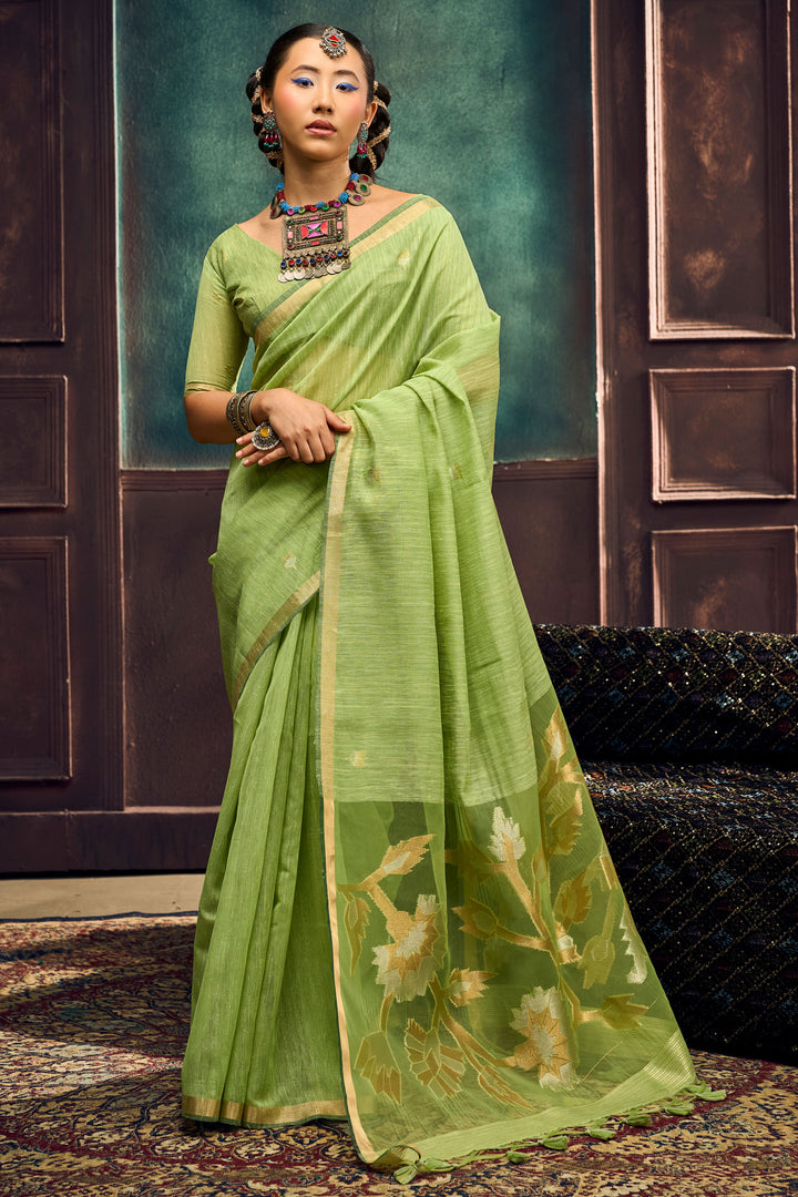 Munga Silk Handloom Weaving Saree In Green Color