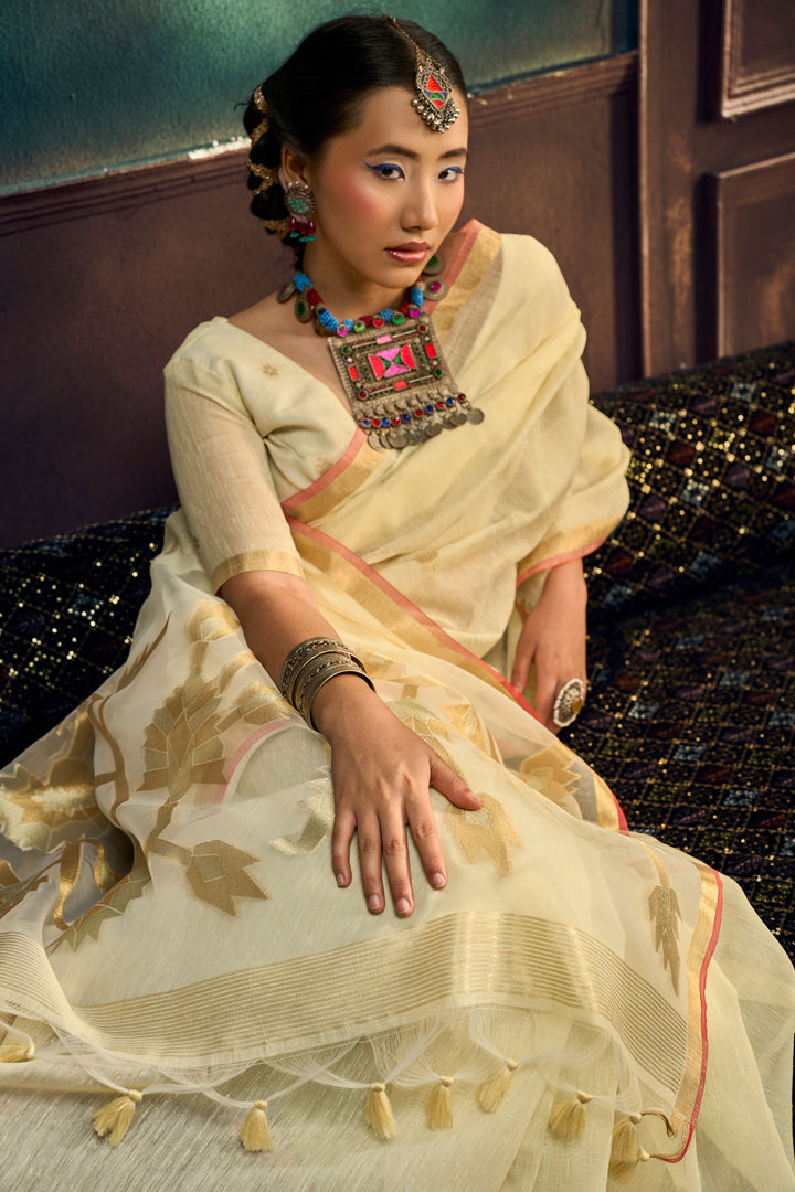 Cream Color Glorious Munga Silk Handloom Weaving Saree