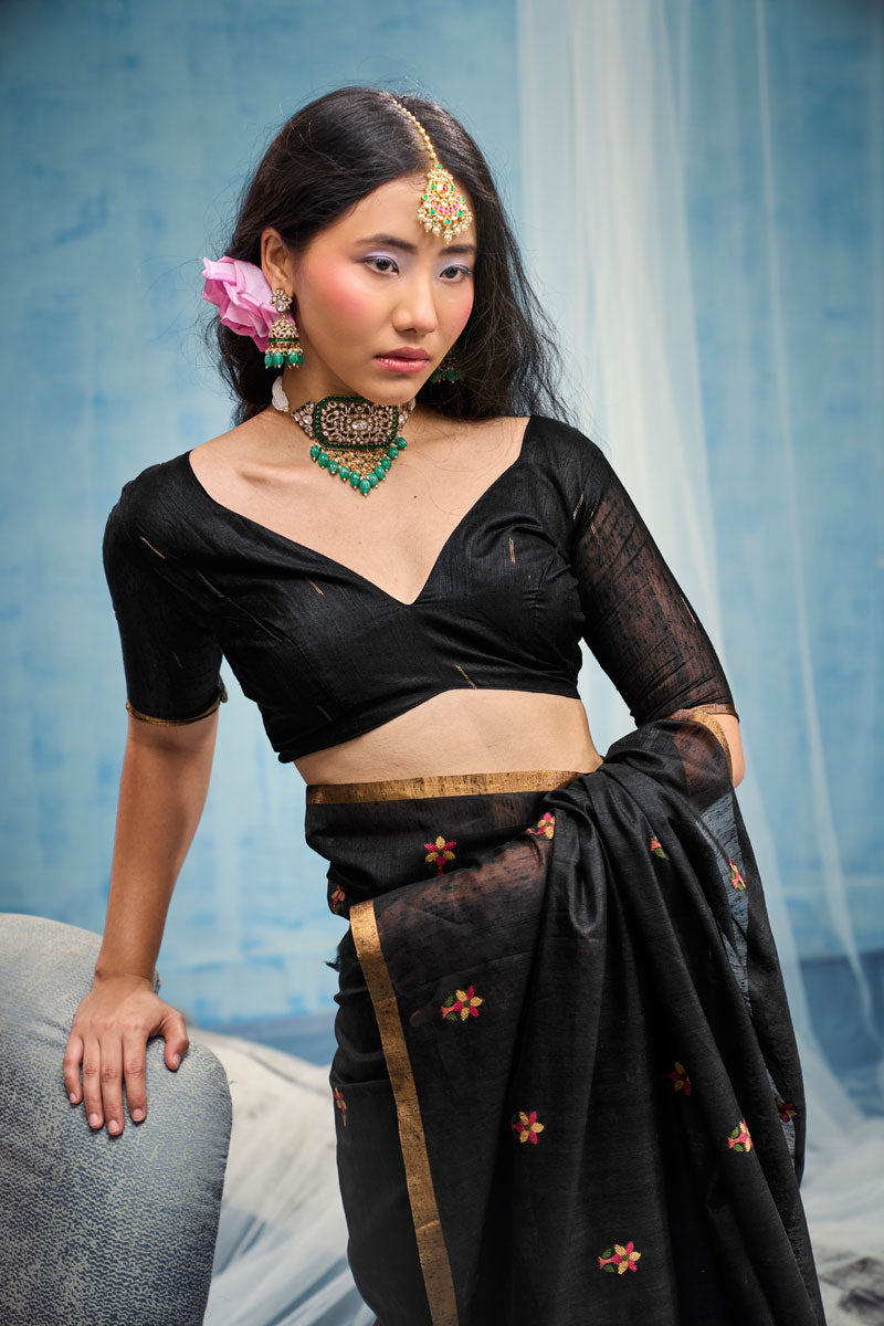 Handloom Weaving Attractive Cotton Saree In Black Color