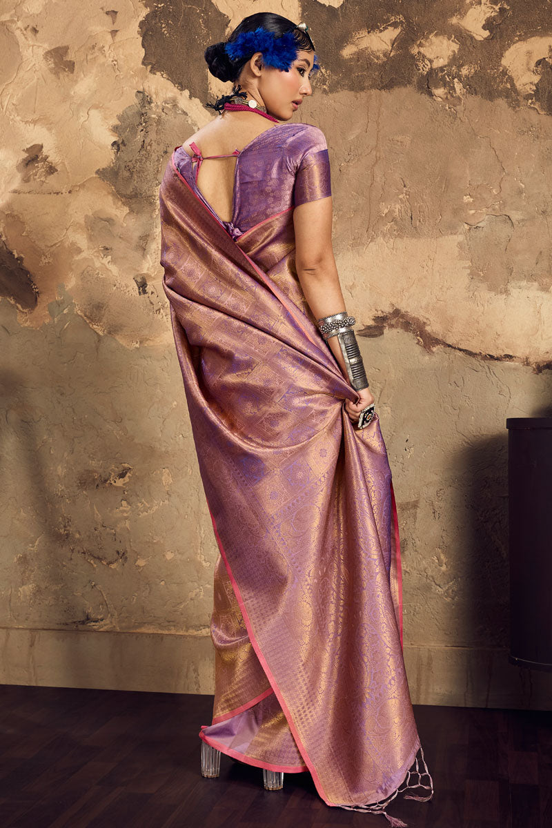 Engaging Handloom Weaving Lavender Silk Saree