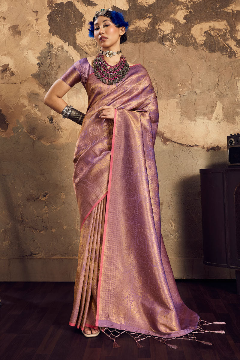 Engaging Handloom Weaving Lavender Silk Saree