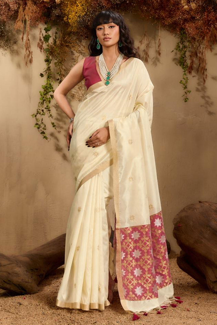 Graceful Off White Tussar Silk Handloom Weaving Saree