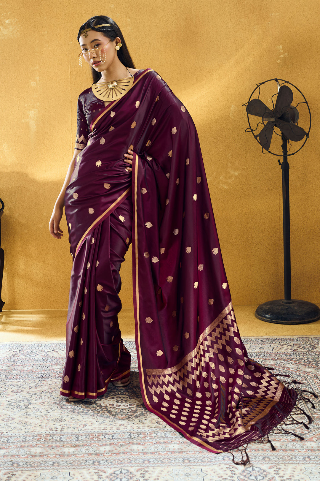 Attractive Satin Handloom Weaving Saree In Brown Color