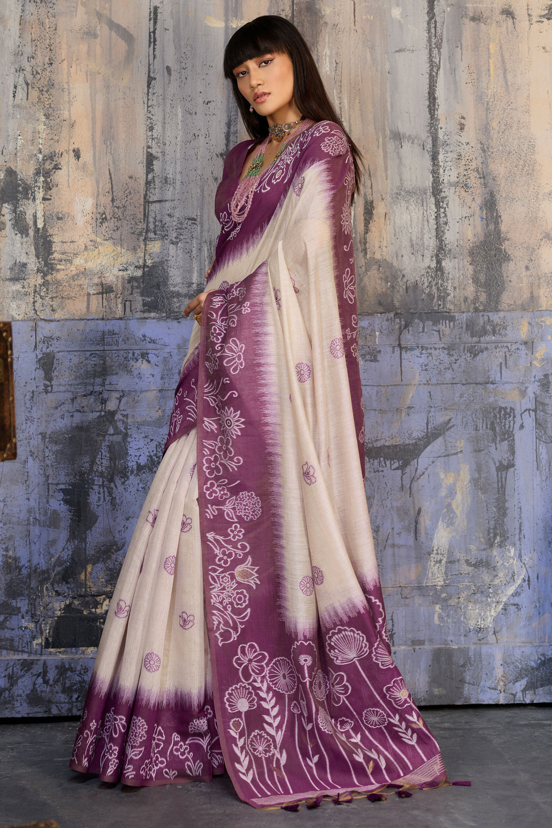 Trendy Purple Color Handloom Weaving Cotton Saree