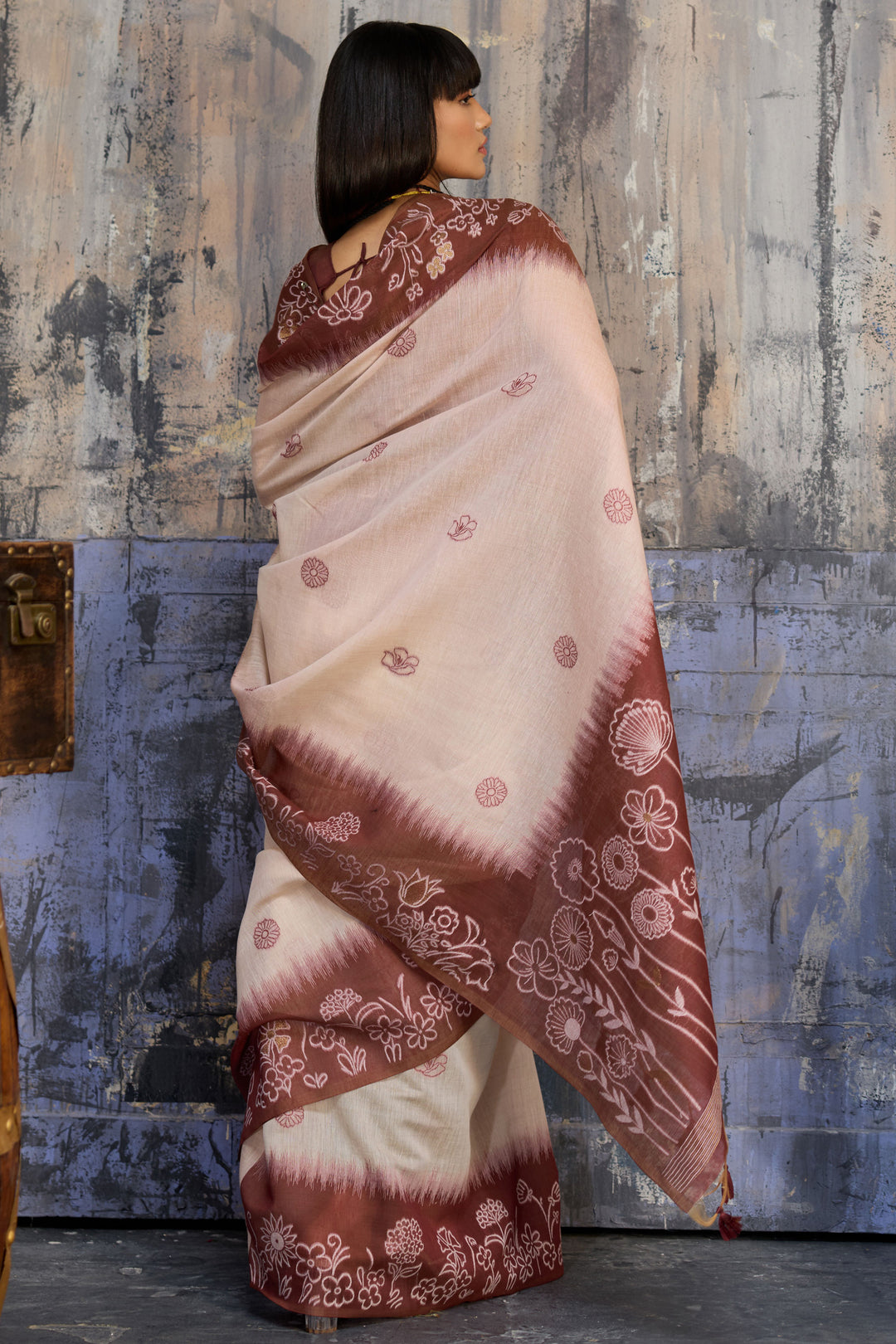 Brown Color Trendy Handloom Weaving Cotton Saree