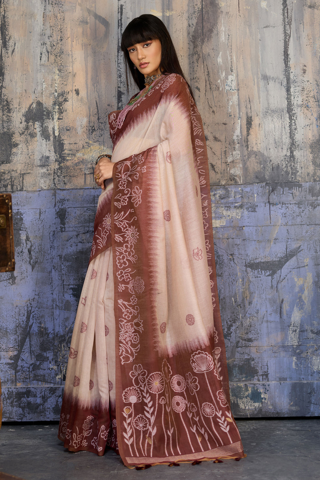 Brown Color Trendy Handloom Weaving Cotton Saree