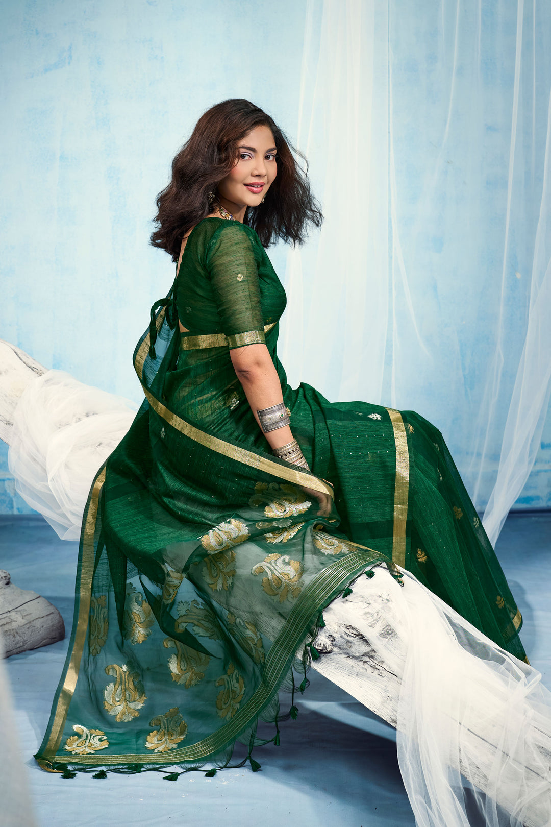 Beatific Weaving Border with Organza Pallu Green Saree