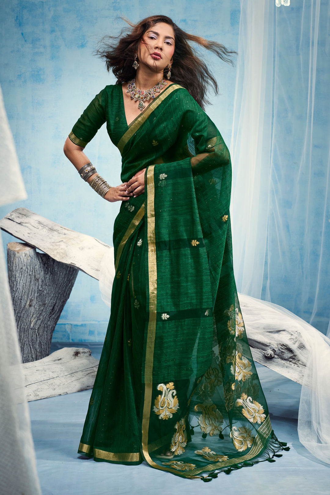 Beatific Weaving Border with Organza Pallu Green Saree