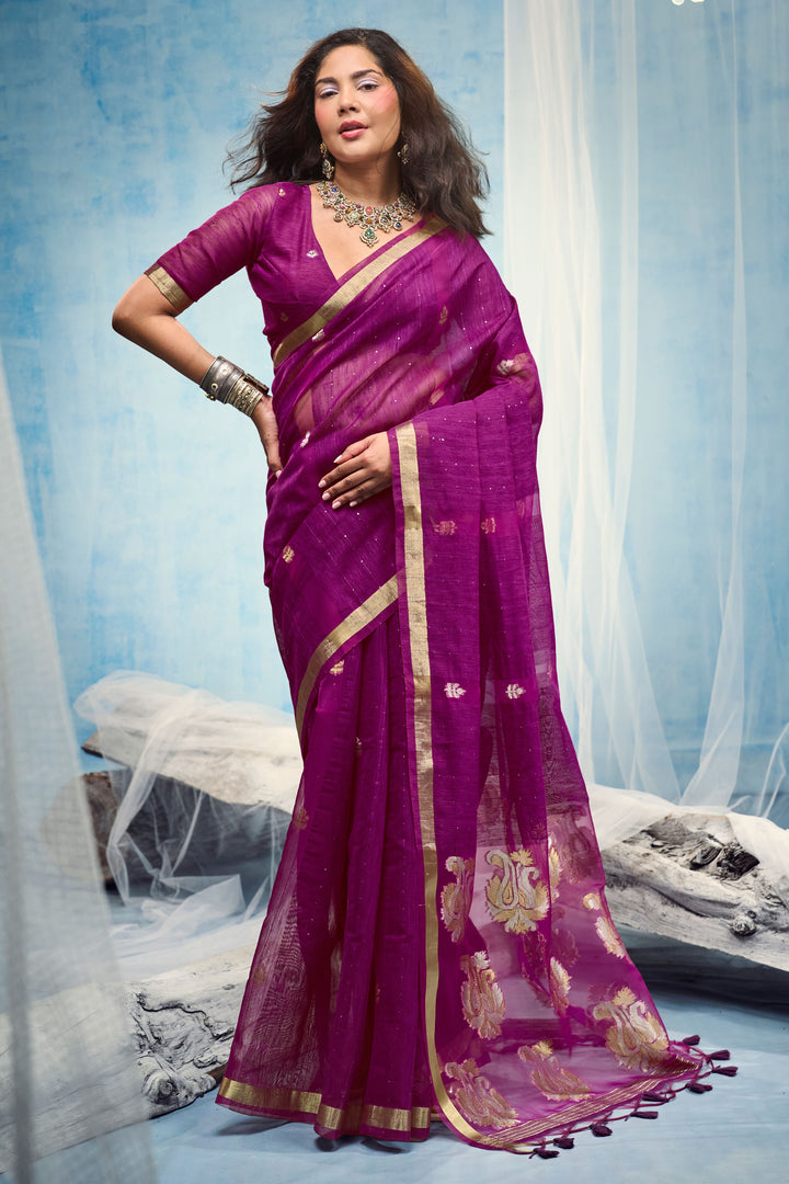 Tempting Weaving Border with Organza Pallu Magenta Saree