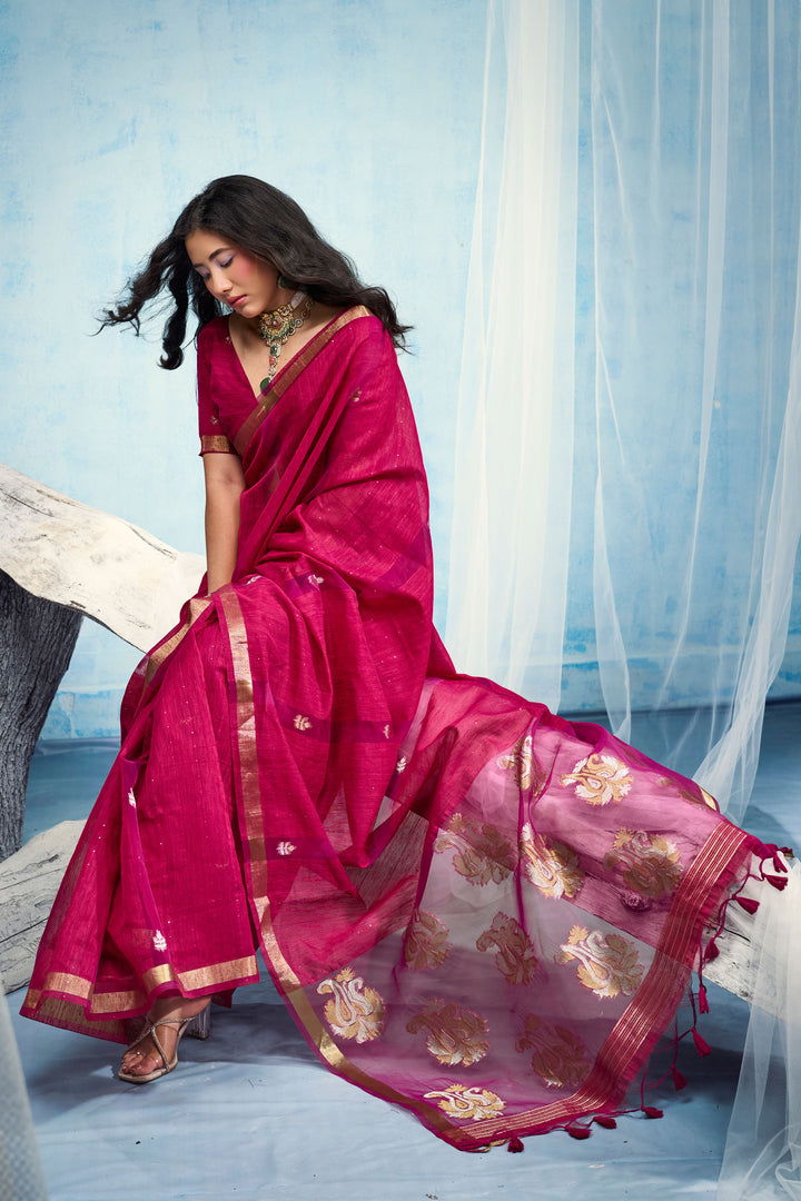 Glamorous Weaving Border with Organza Pallu Pink Saree
