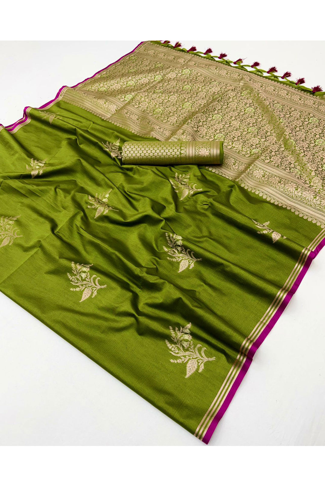 Satin Linen Green Handloom Weaving Work Saree