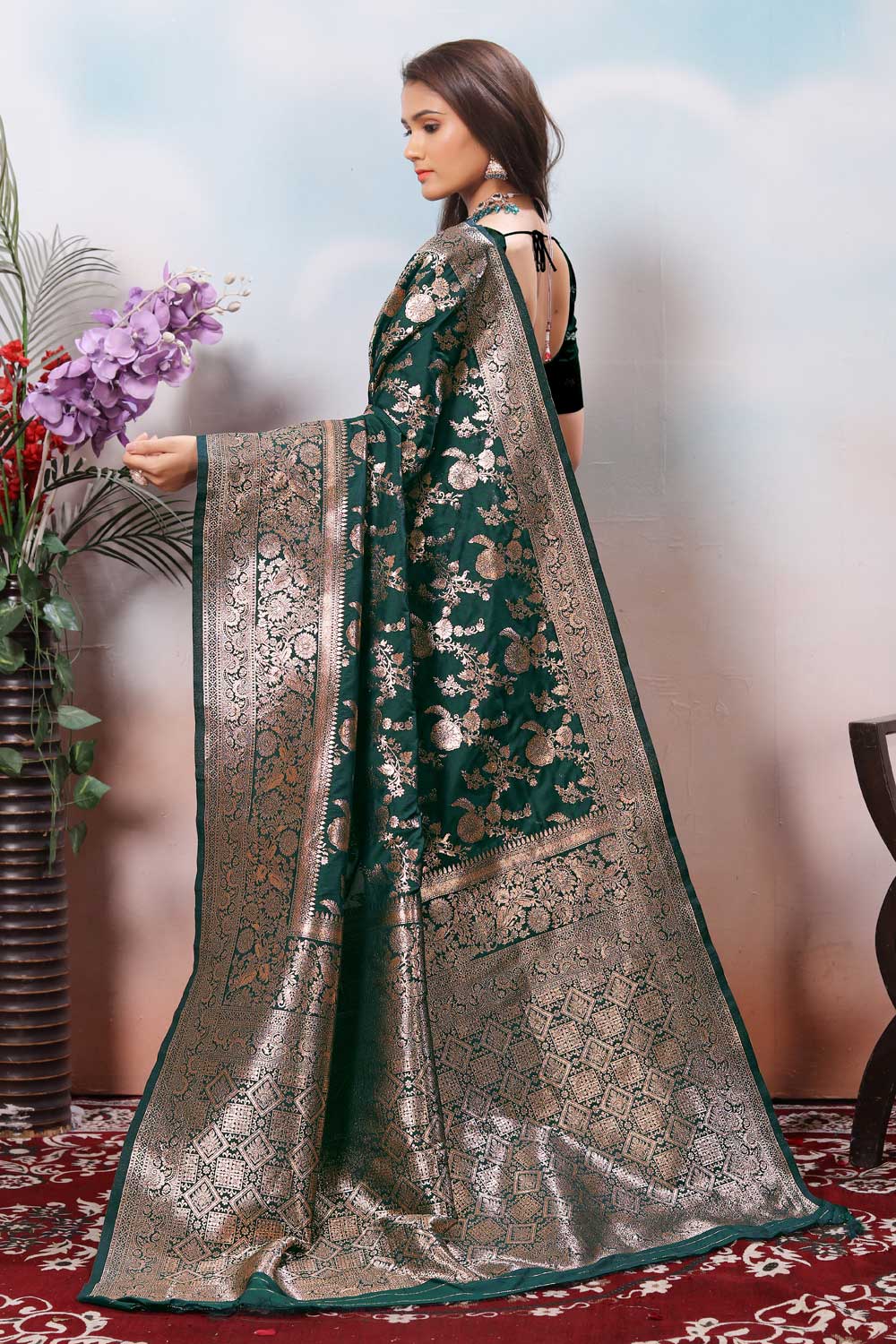 Art Silk Weaving Banarasi Jari Work Saree In Green Color | Buy Online India