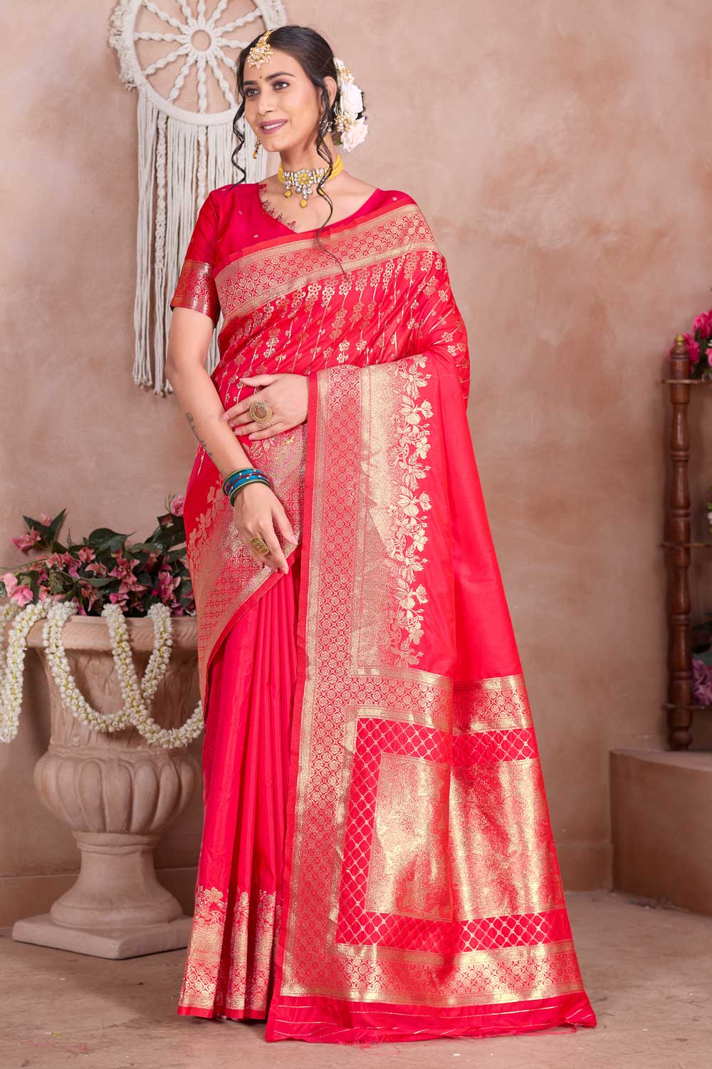 Red Art Silk Weaving Banarasi Jari Work Saree For Festive Wear | Buy Online India