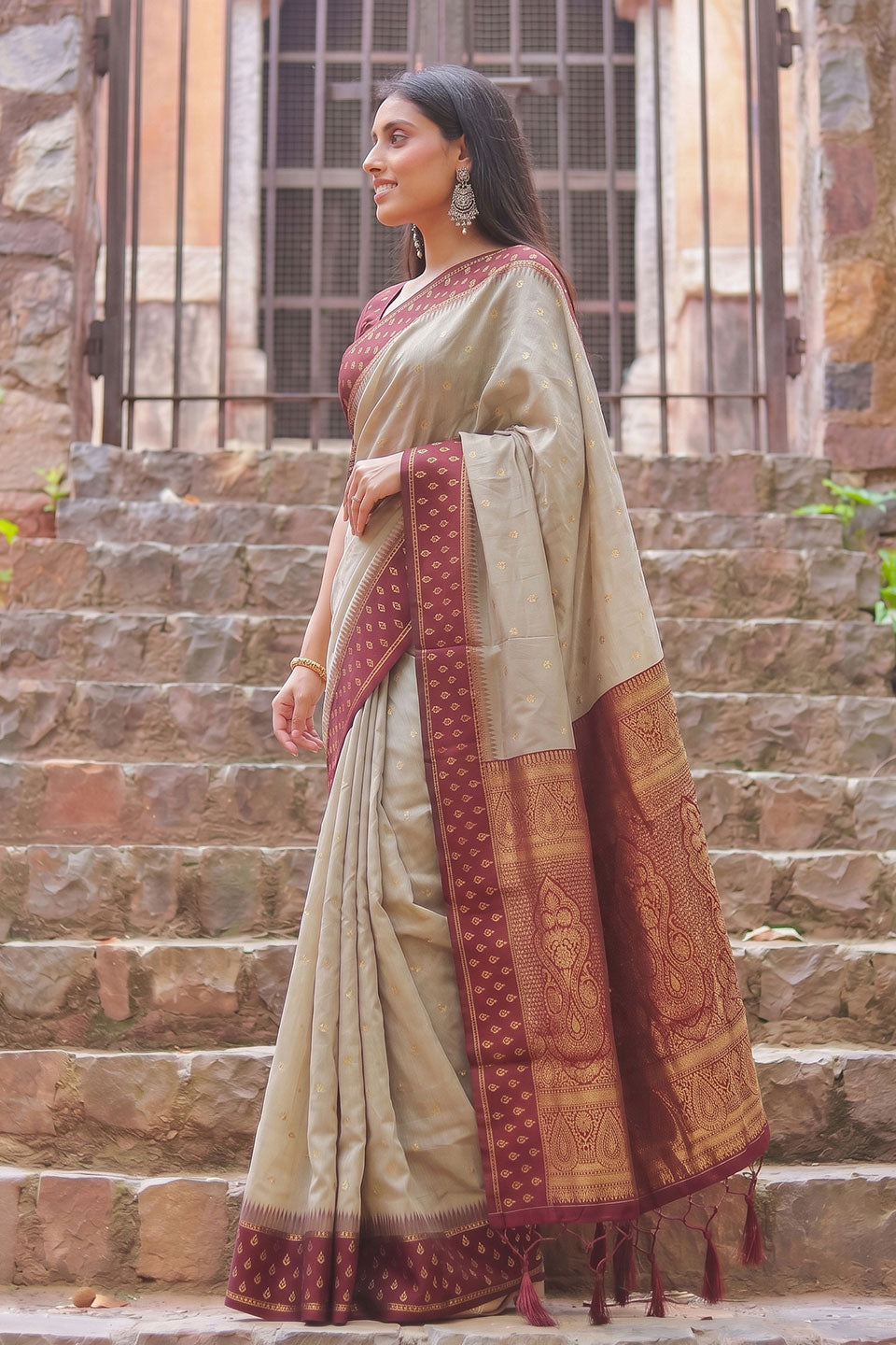 Beige and Red Beautiful Weaving Work Cotton Saree | Buy Online India