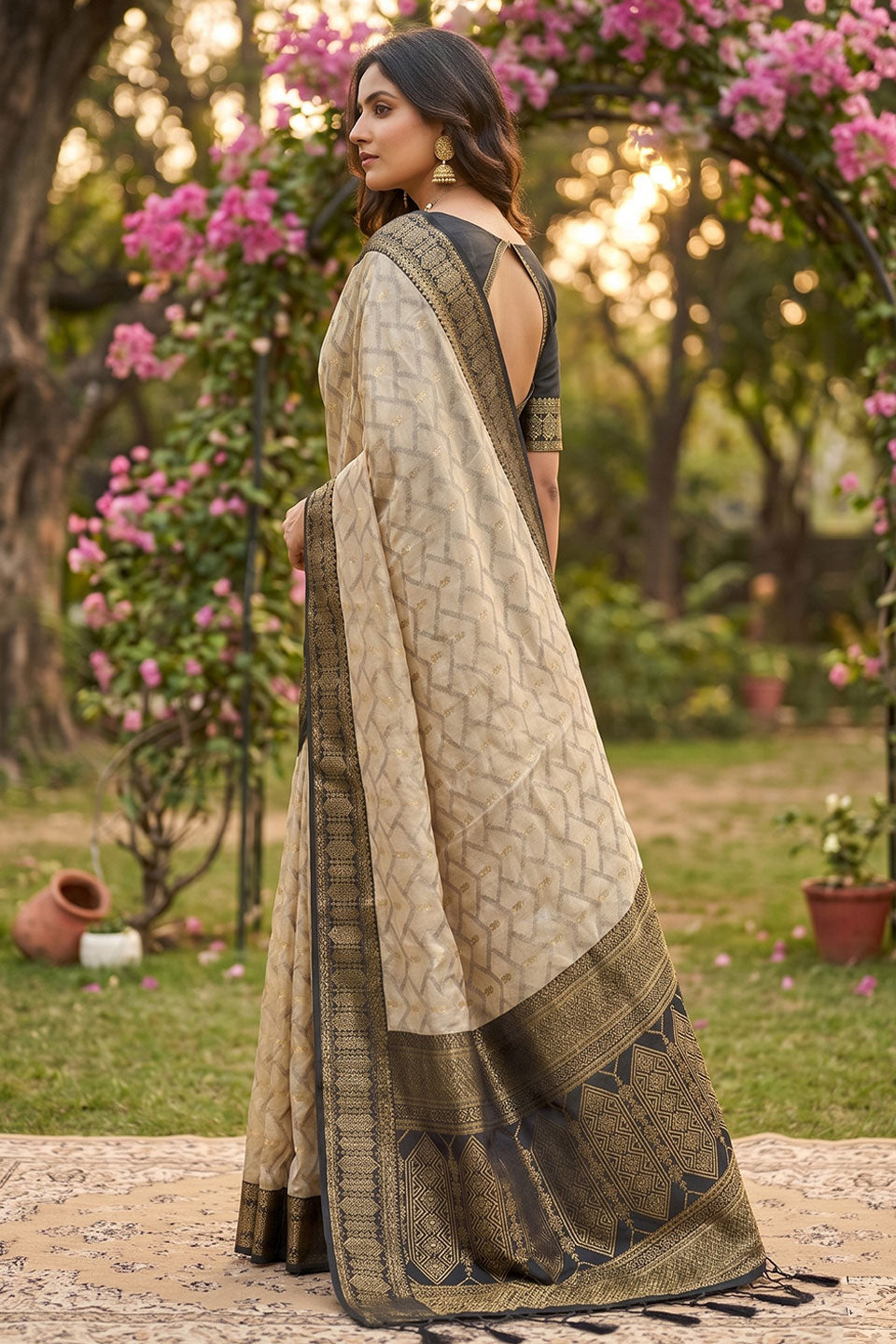 Beige and Black Color Cotton Weaving Designs Saree | Buy Online India