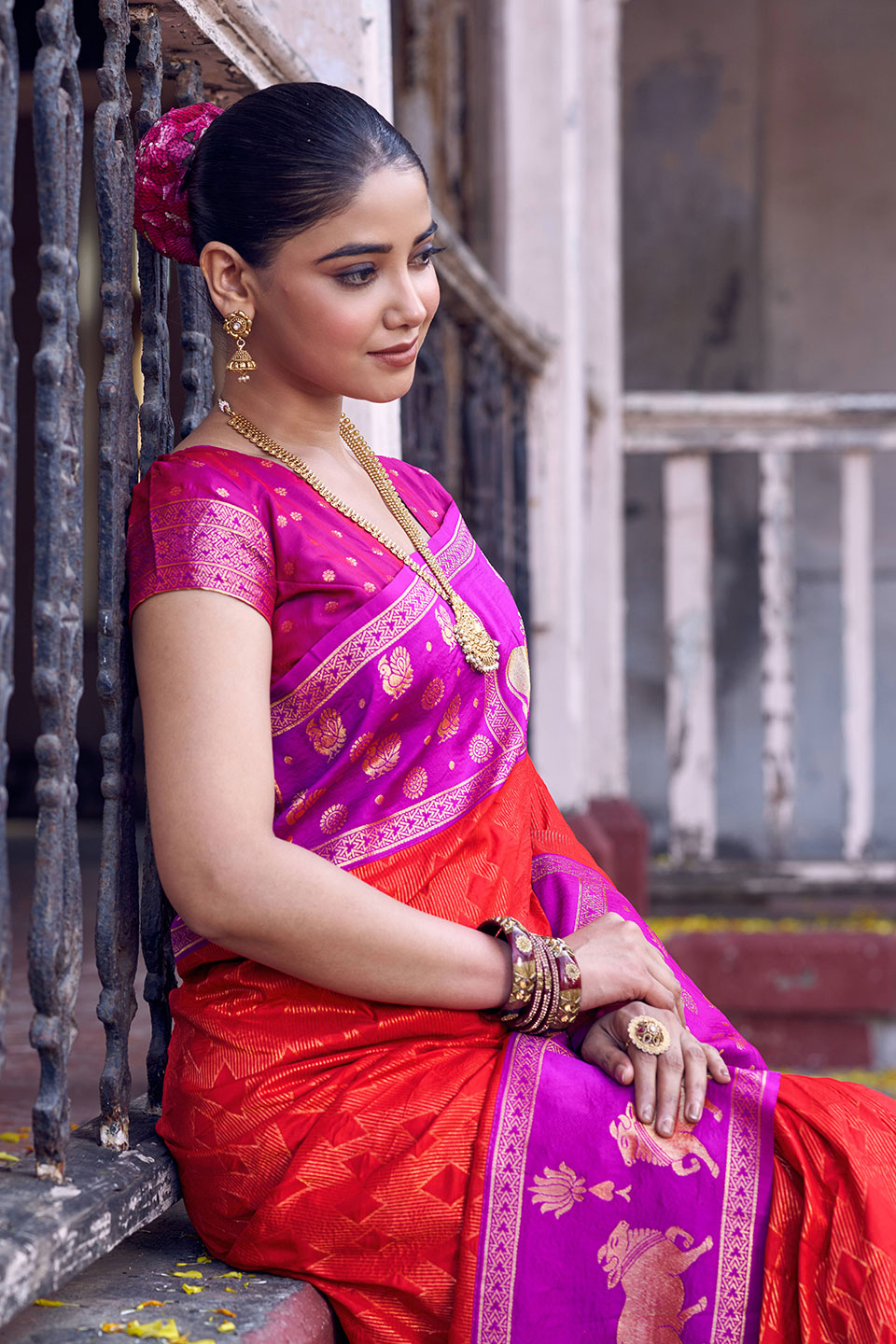 Red Soft Silk Glamorous Look Banarasi Style Saree | Buy Online India