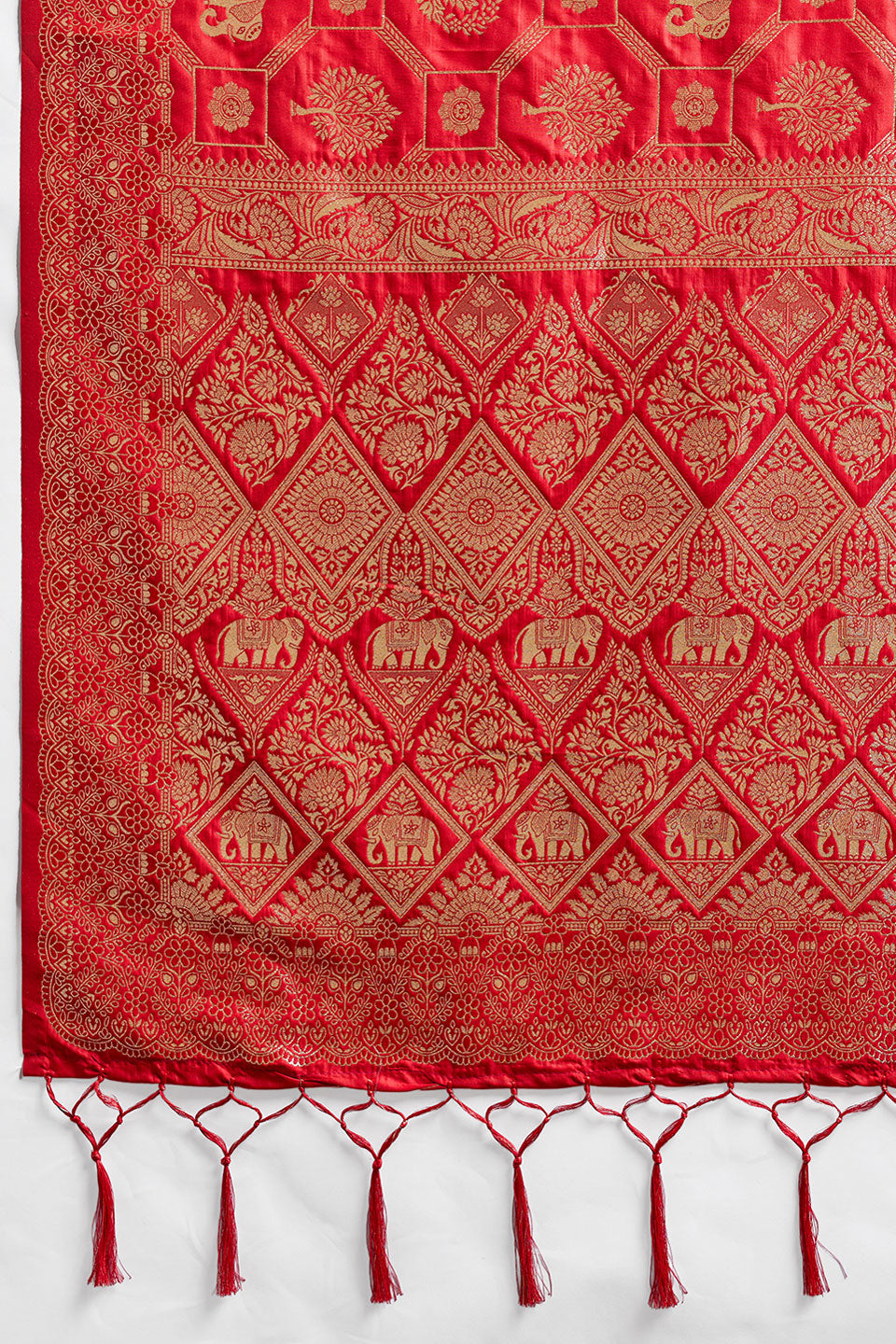Red Glamorous Banarasi Silk Blend Saree | Buy Online India
