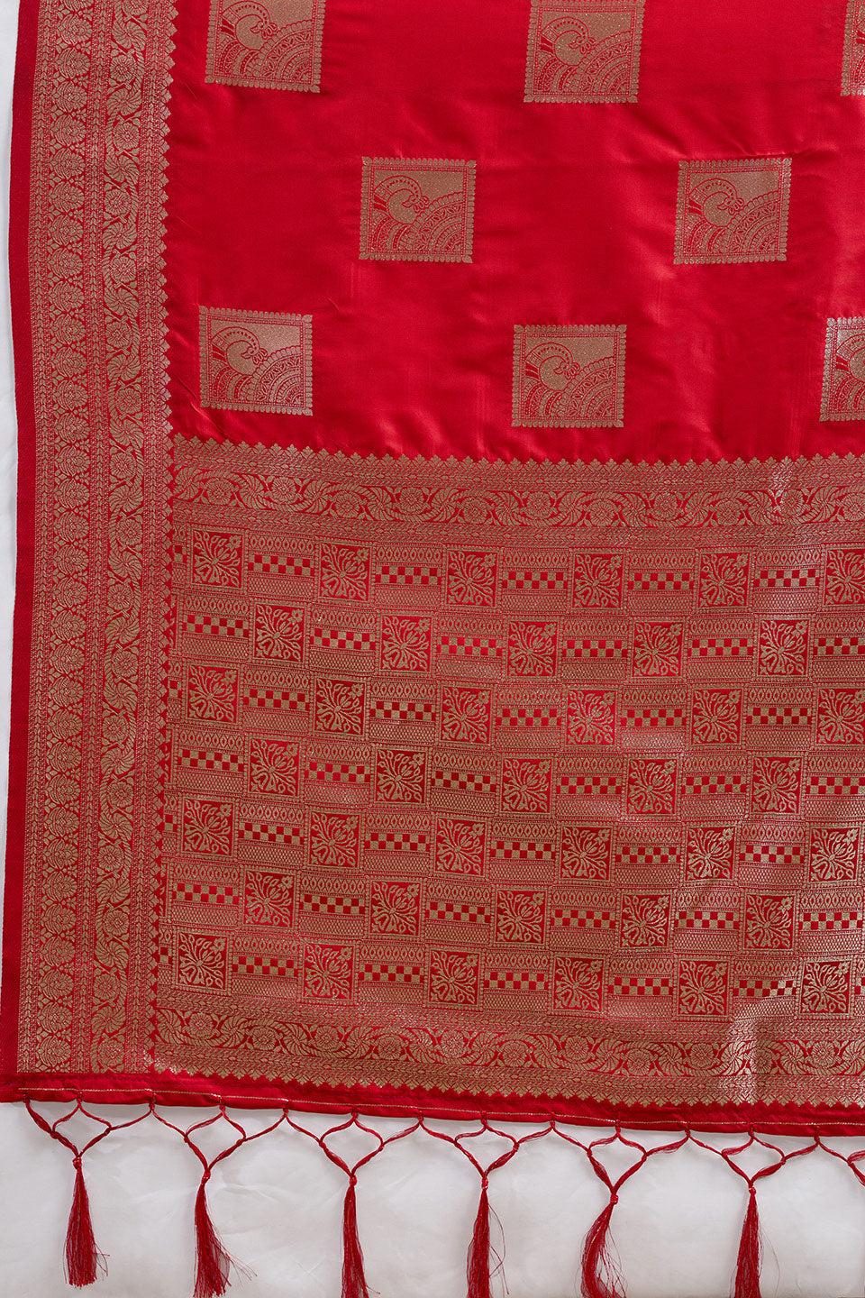 Weaving Work Banarsi Style Silk Saree In Red Color | Buy Online India