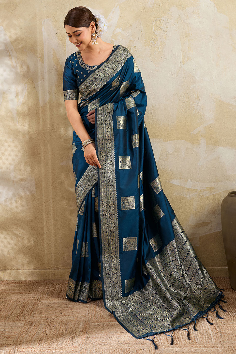 Teal Color Glorious Banarsi Style Silk Saree With Weaving Work | Buy Online India