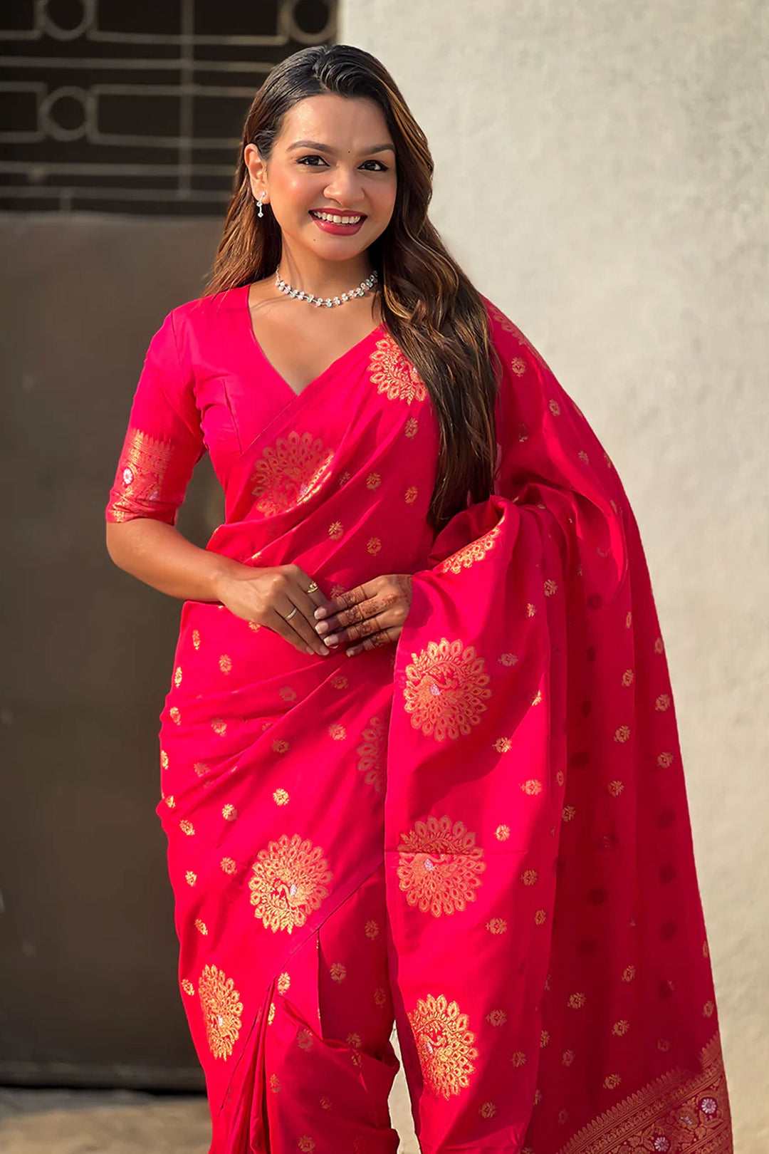 Jacquard Work Imposing Banarsi Style Silk Saree In Rani Color | Buy Online India