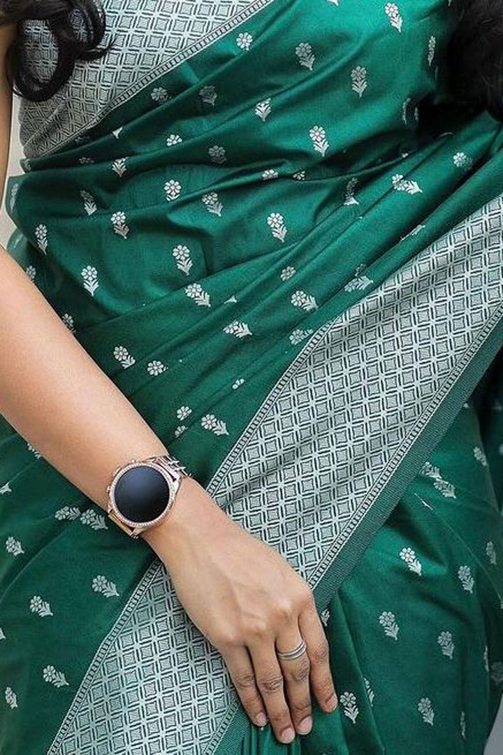Jacquard Work Soothing Banarsi Style Silk Saree In Green Color | Buy Online India