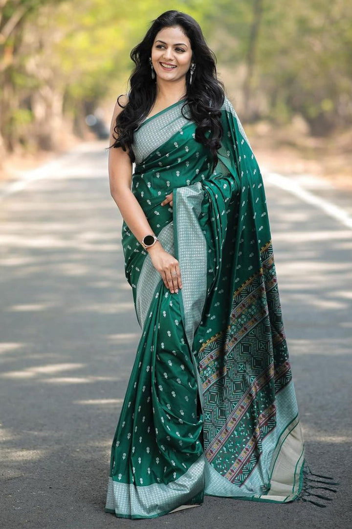 Jacquard Work Soothing Banarsi Style Silk Saree In Green Color | Buy Online India