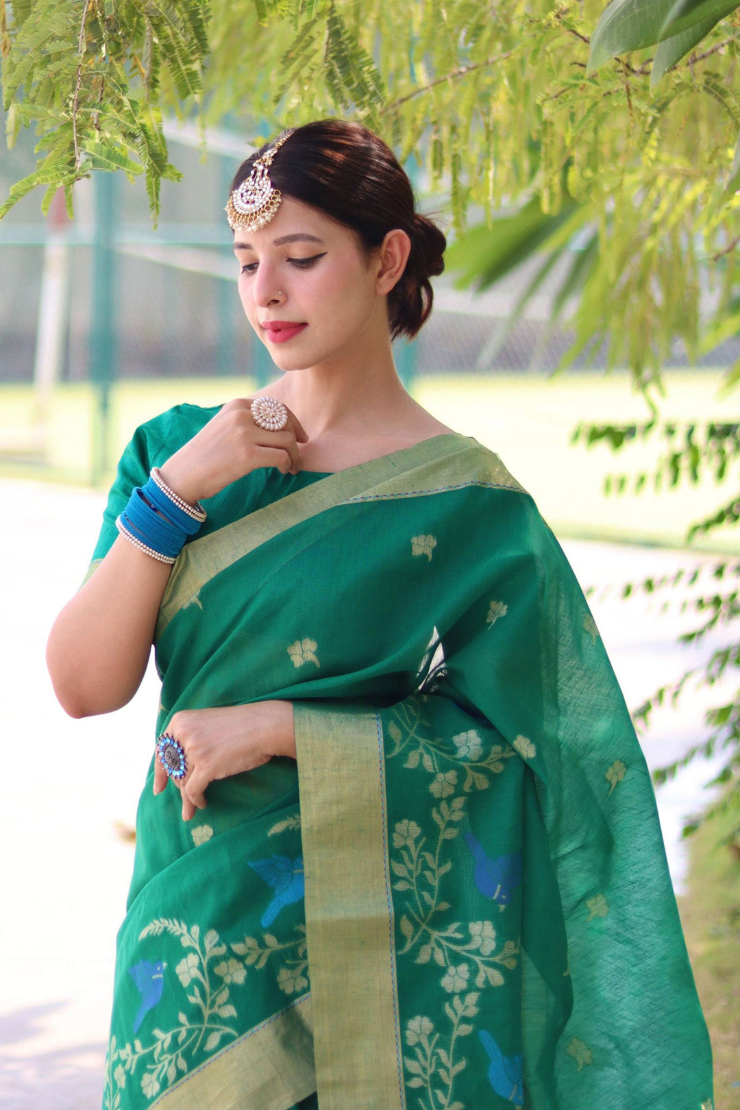 Excellent Linen Silk Green Color Zari Weaving Work Saree | Buy Online India