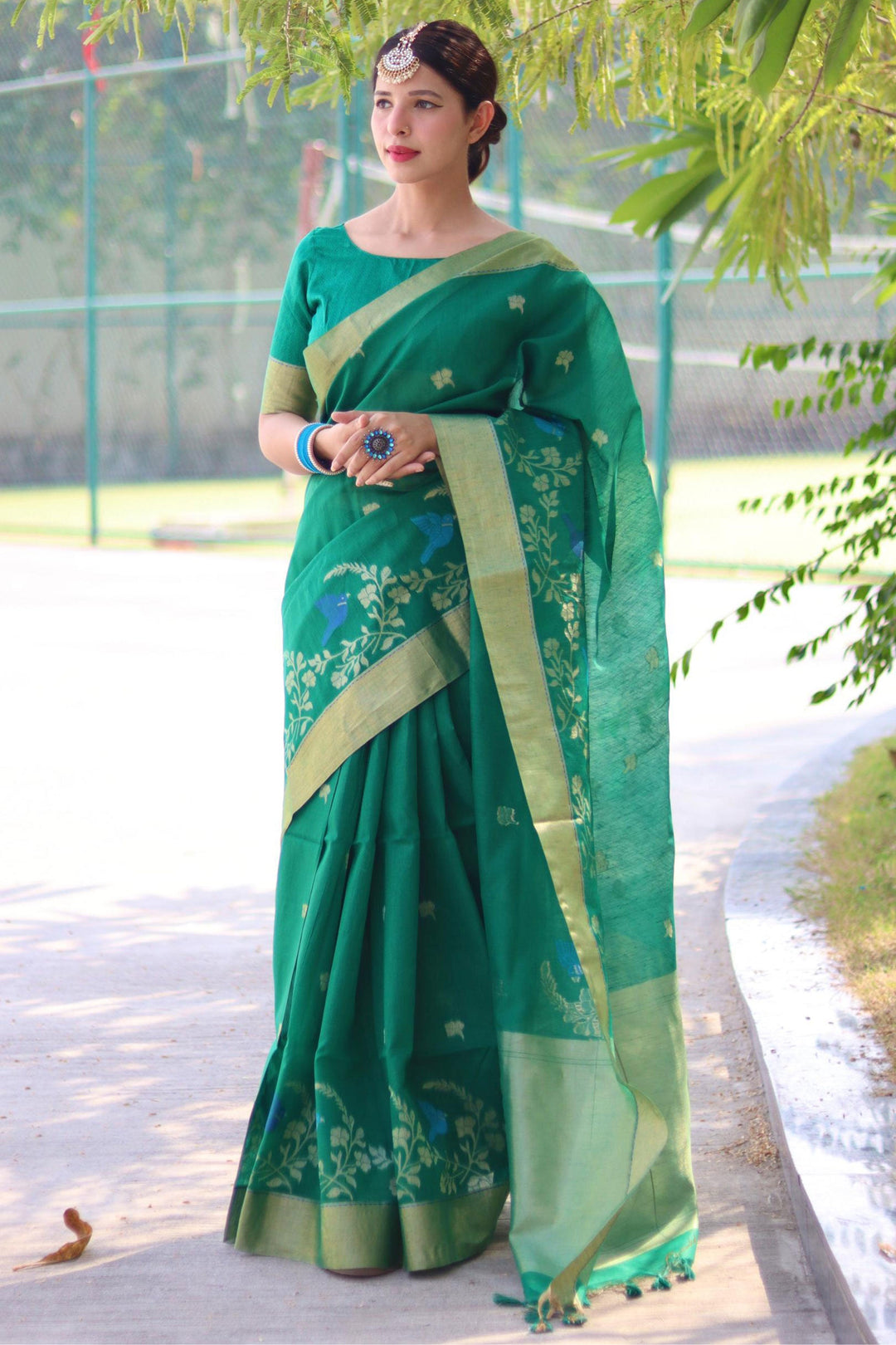 Excellent Linen Silk Green Color Zari Weaving Work Saree | Buy Online India