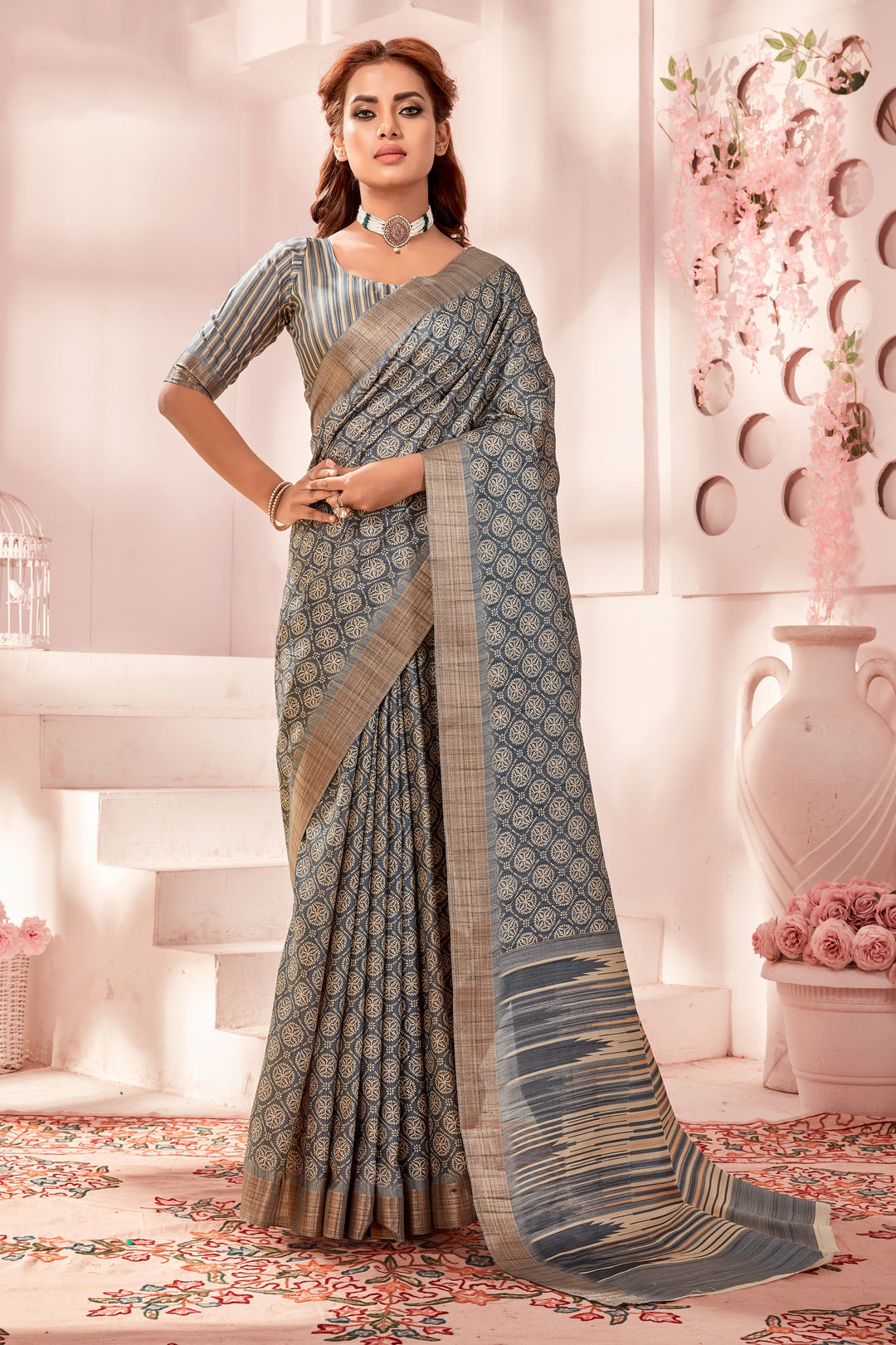 Fancy Fabric Grey Color Excellent Handloom Printed Saree | Buy Online India