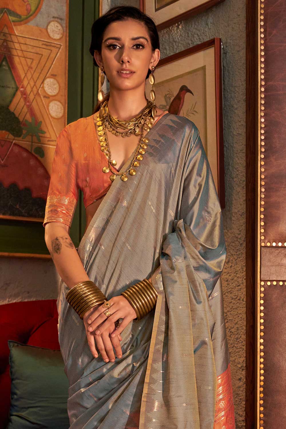 Grey Color Pleasant Handloom Weaving Silk Saree | Buy Online India