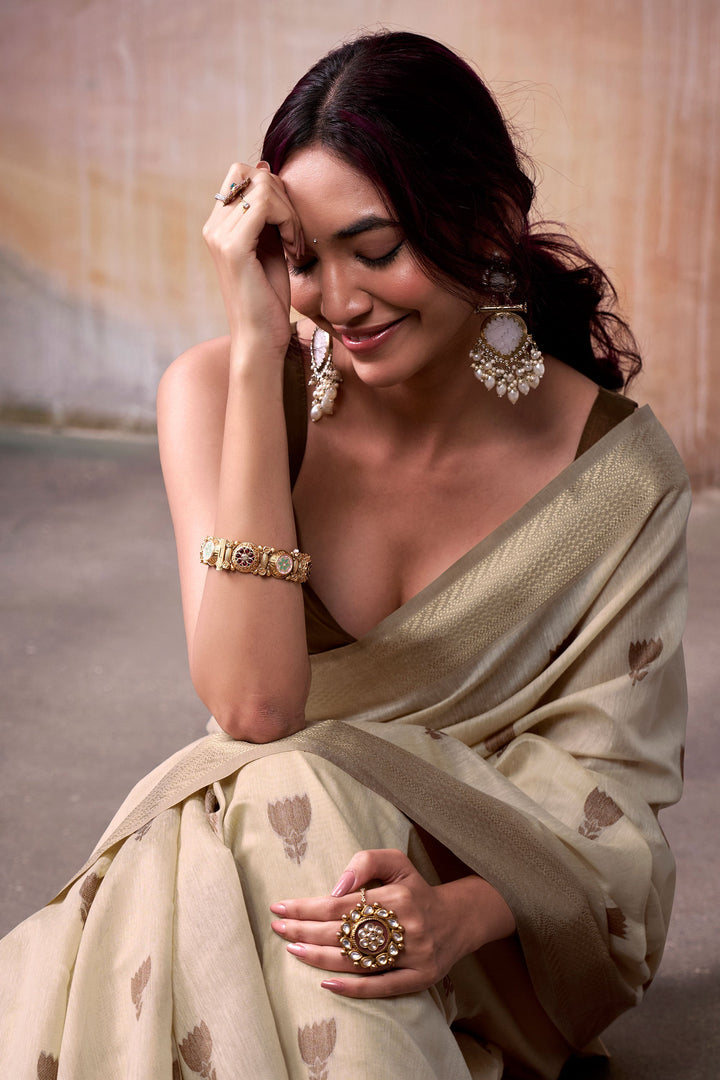 Tempting Beige Color Cotton Silk Saree With Weaving Work | Buy Online India