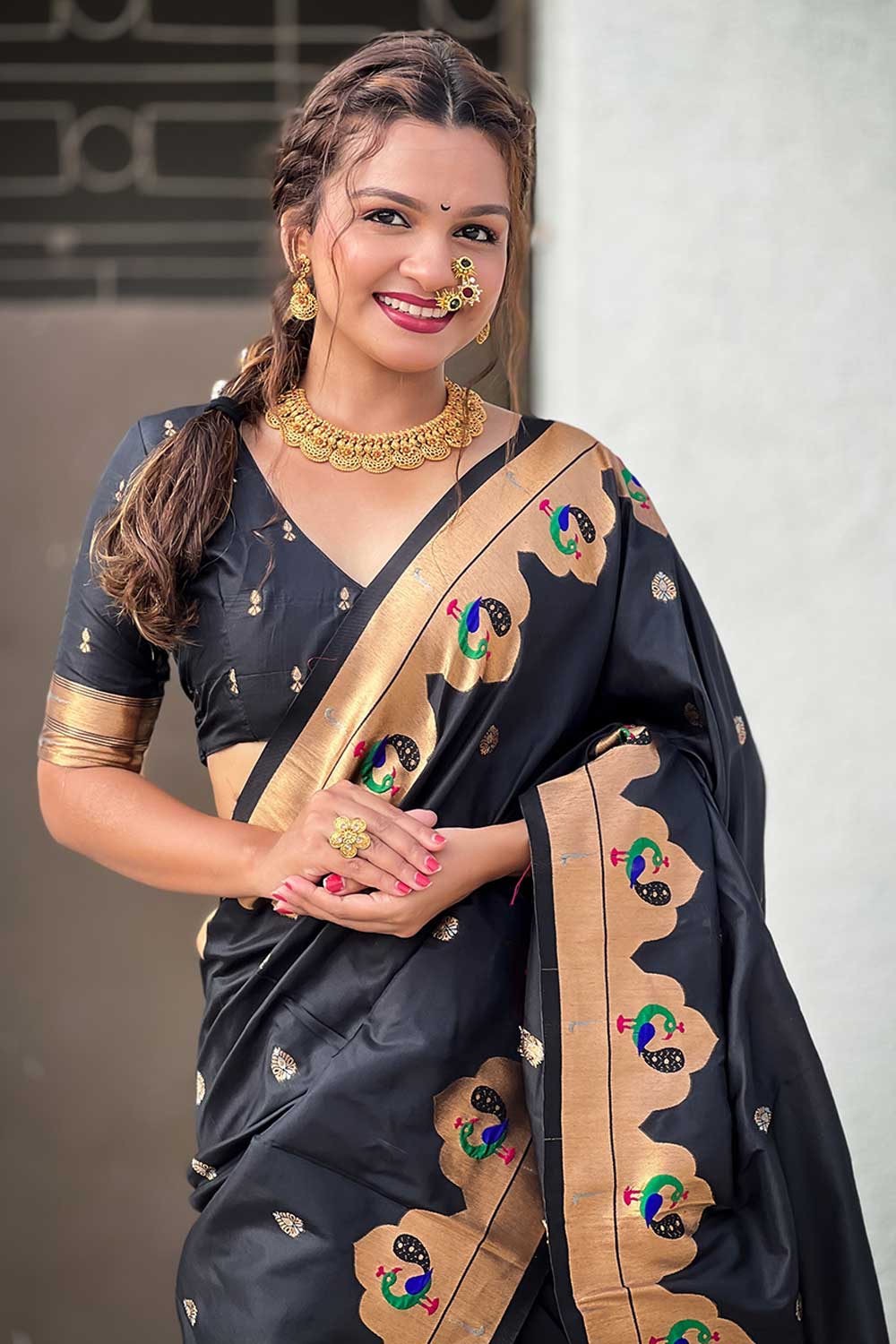 Black Color Glorious Paithani Silk Saree With Weaving Work | Buy Online India