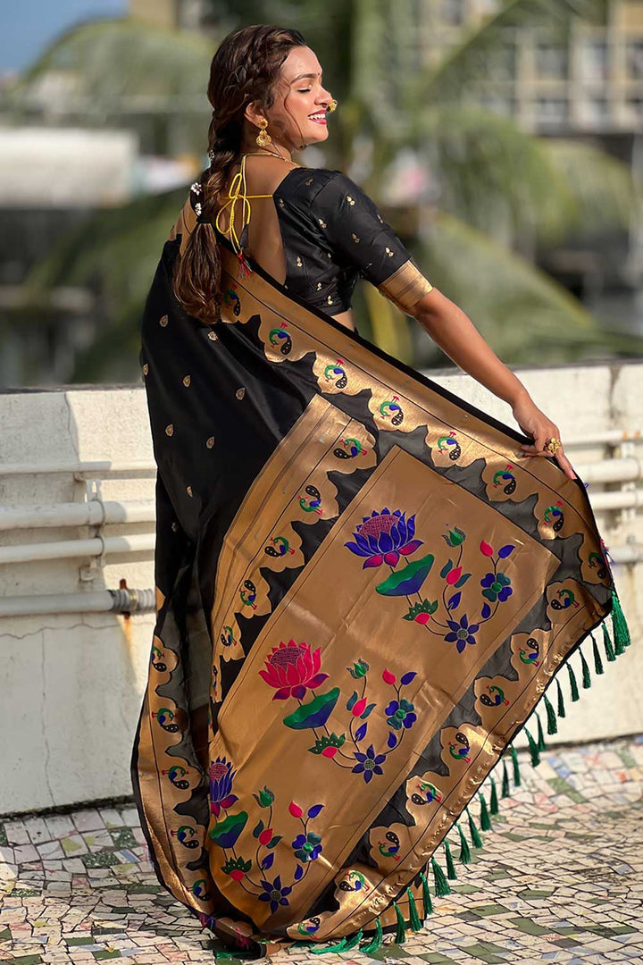 Black Color Glorious Paithani Silk Saree With Weaving Work | Buy Online India
