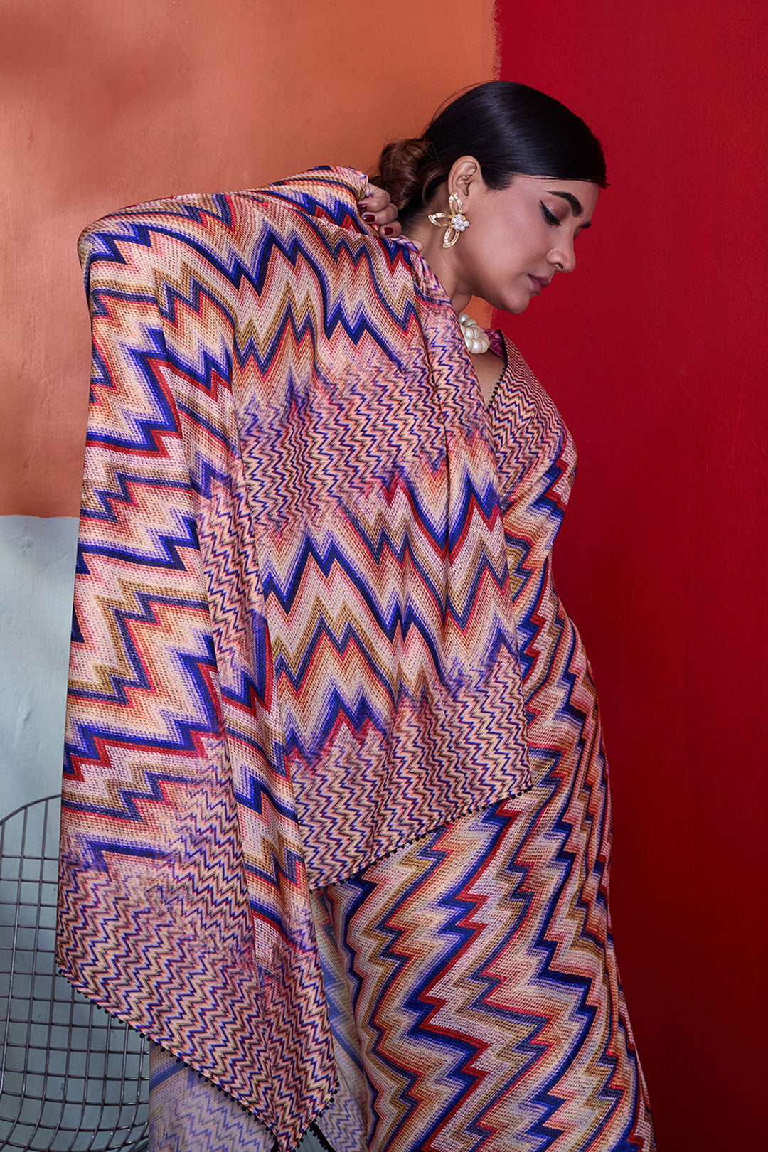 Soothing Cotton Crepe Printed Saree In Peach Color
