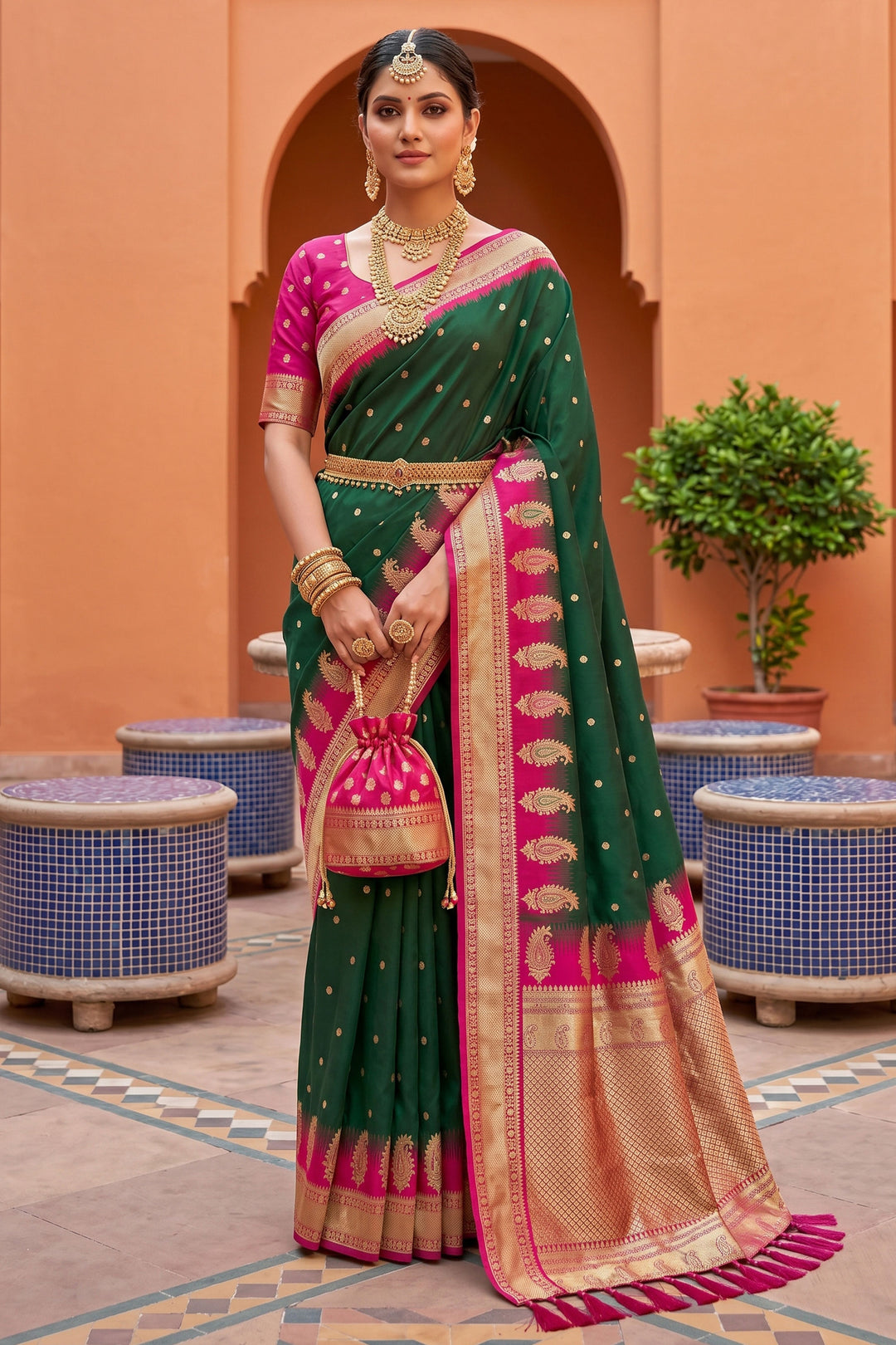 Jacquard Work Bewitching Silk Saree In Green Color