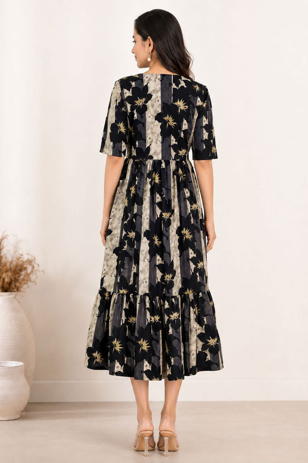 Soothing Black Rayon Readymade Long Kurti