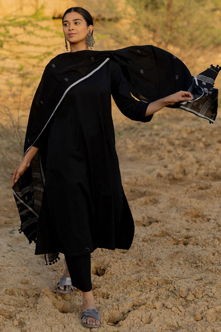 Chanderi Fabric Readymade Salwar Suit In Black Color