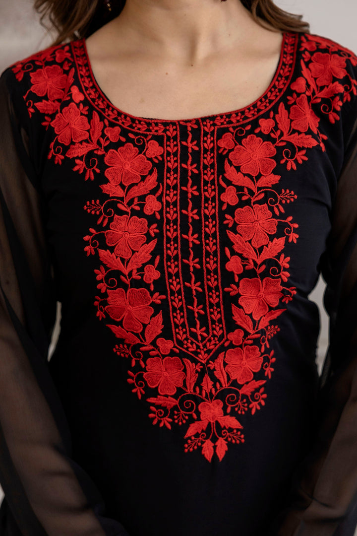 Delicate Black Color Georgette Readymade Salwar Suit
