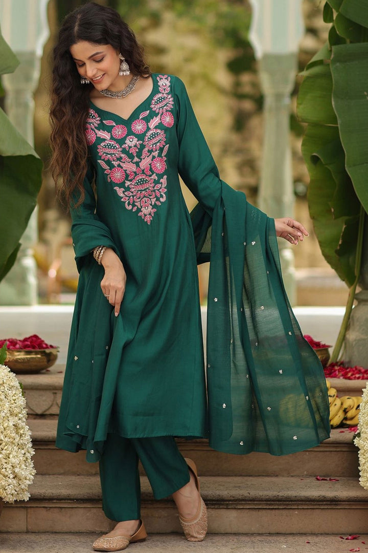 Green Color Stunning Viscose Readymade Salwar Suit