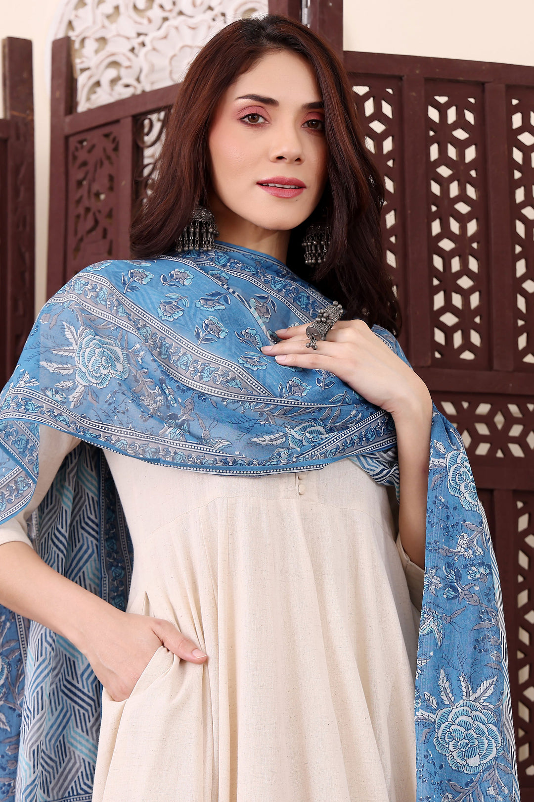 Cream Color Chanderi Silk Embroidered Readymade Salwar Suit