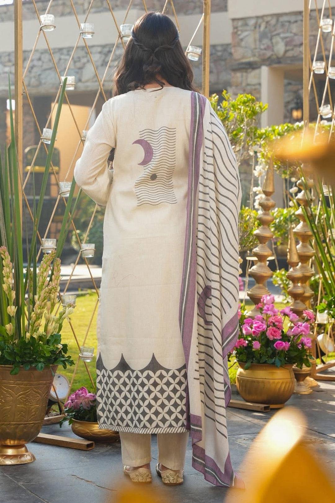 Cream Color Muslin Fabric Printed Readymade Salwar Suit