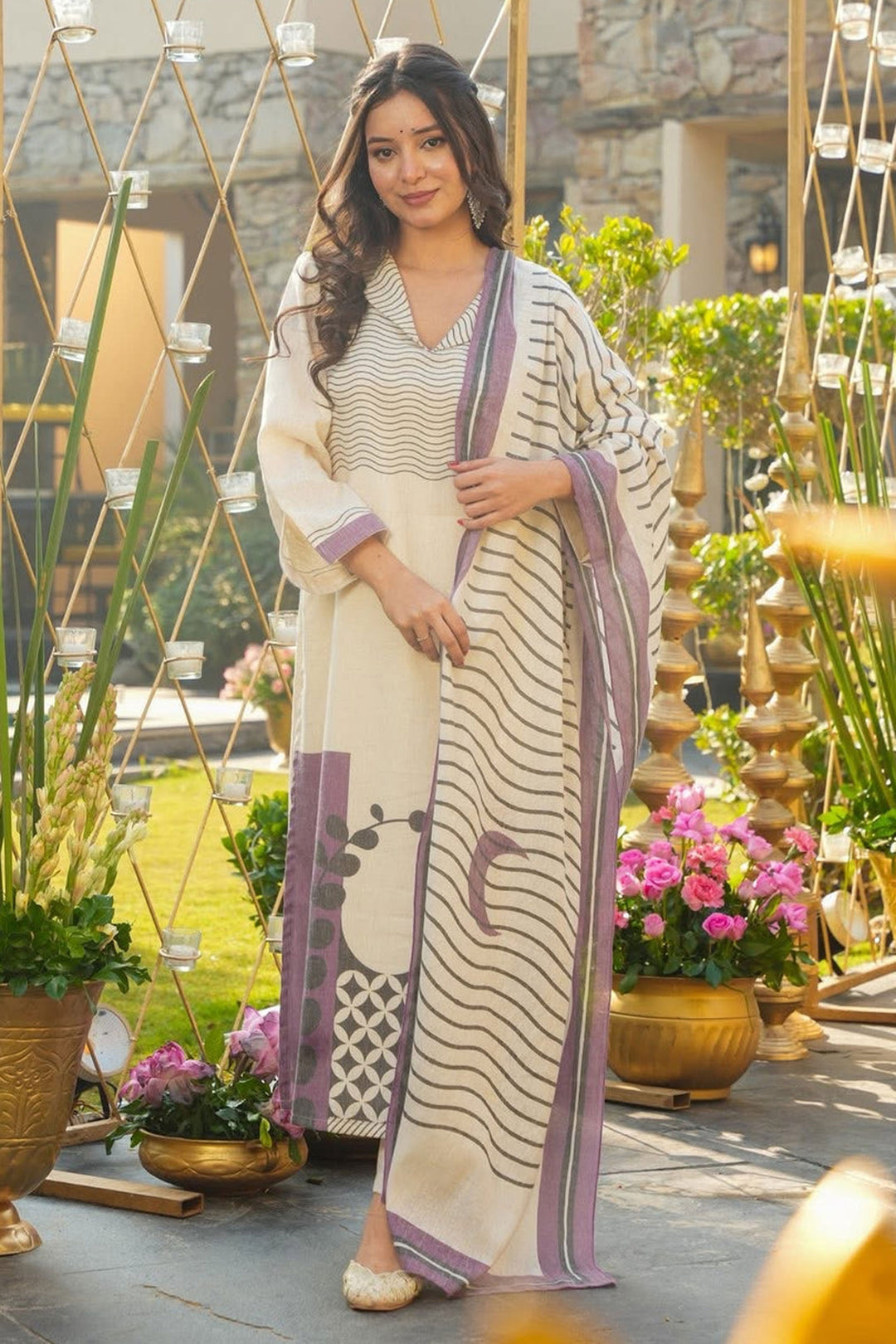Cream Color Muslin Fabric Printed Readymade Salwar Suit