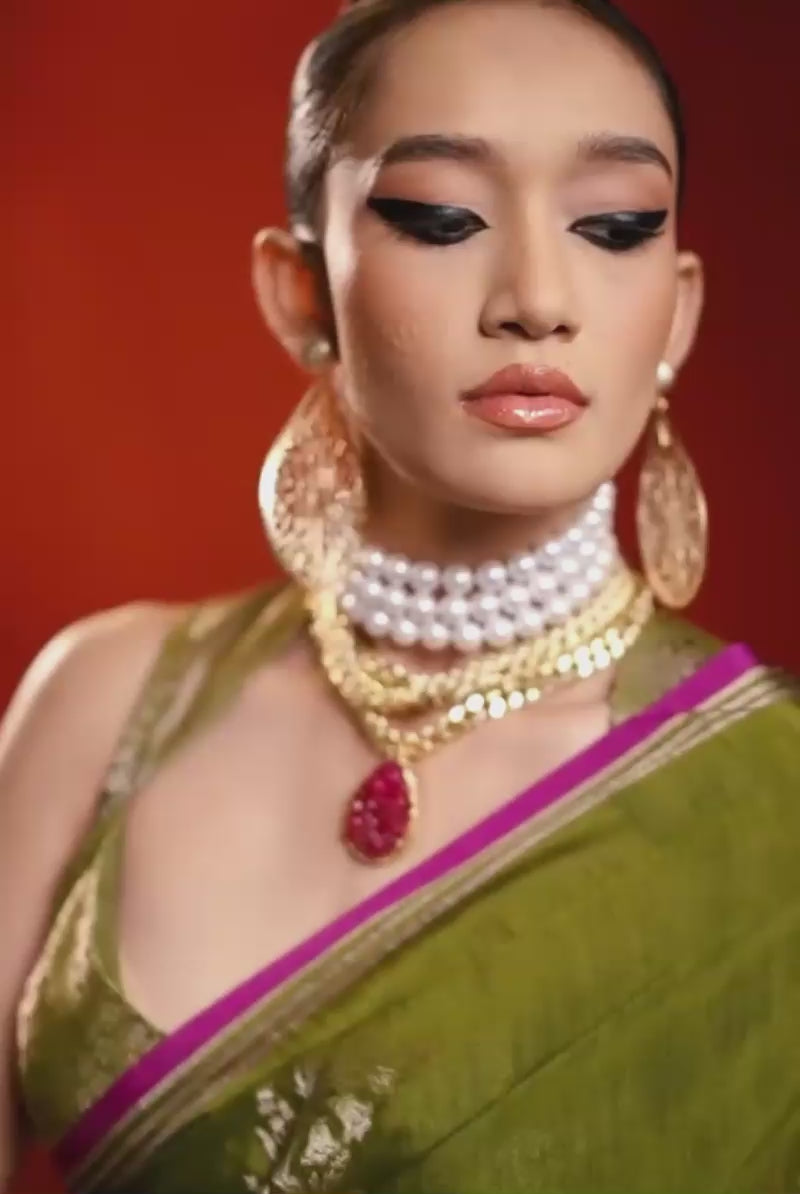 Satin Linen Green Handloom Weaving Work Saree