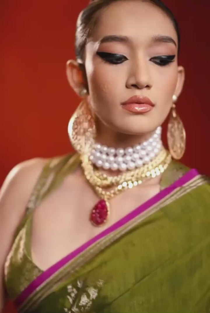 Satin Linen Green Handloom Weaving Work Saree