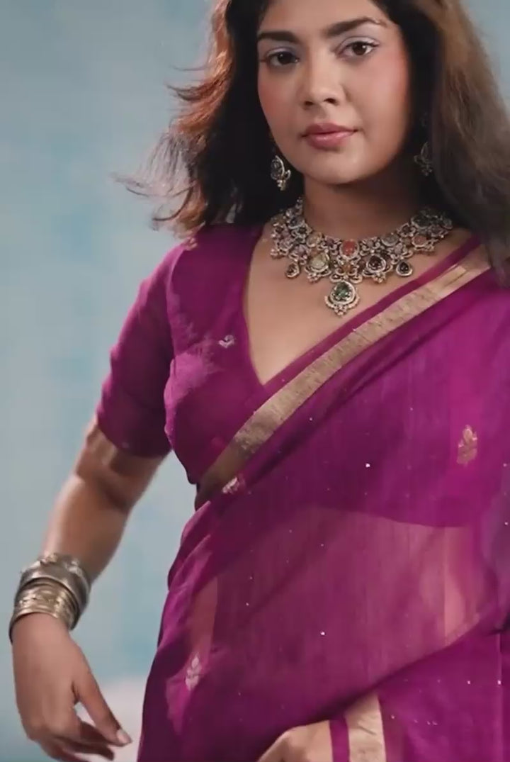 Tempting Weaving Border with Organza Pallu Magenta Saree