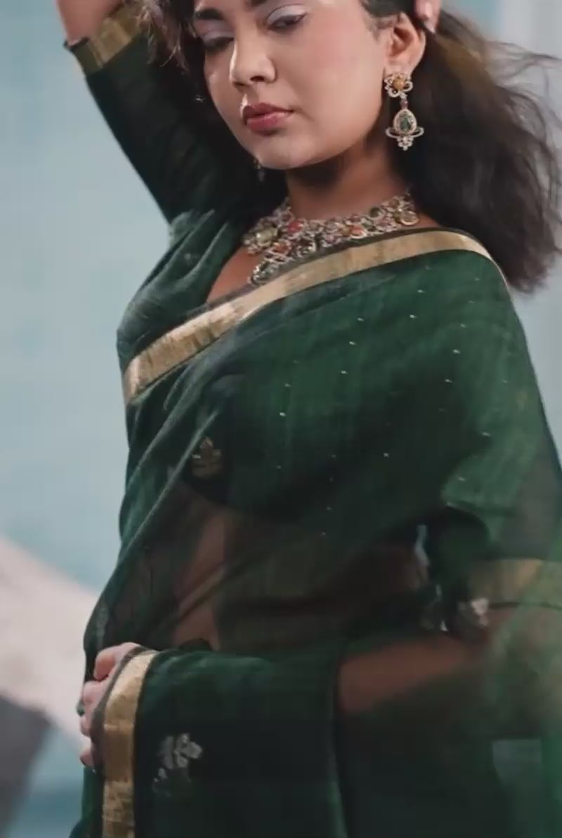 Beatific Weaving Border with Organza Pallu Green Saree