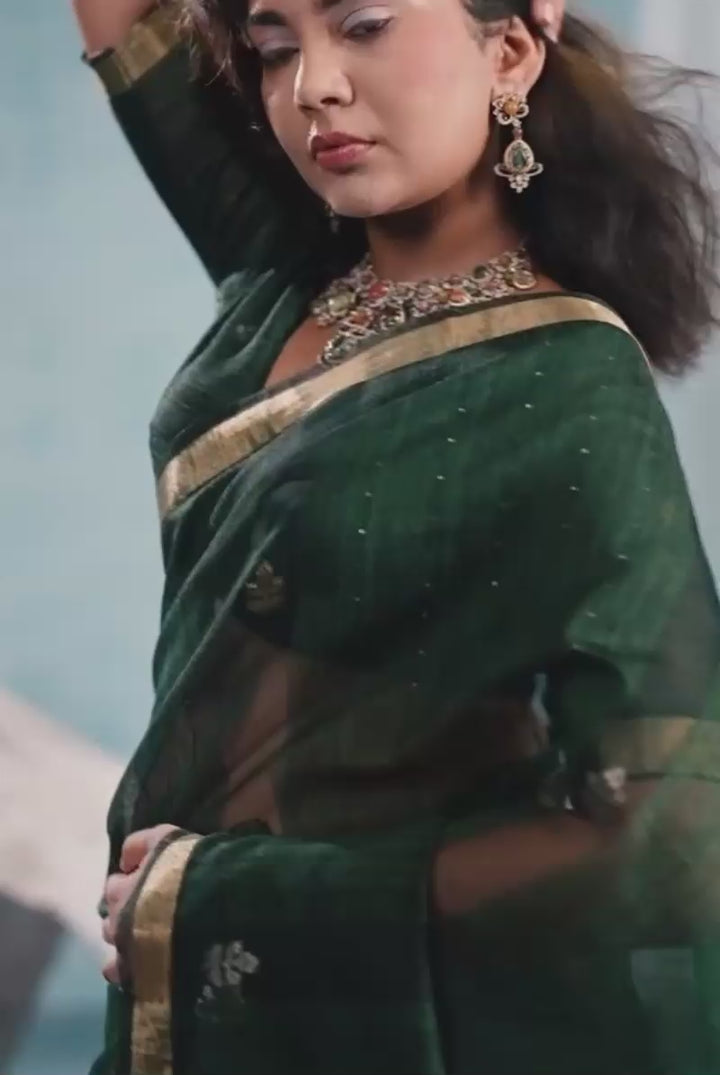 Beatific Weaving Border with Organza Pallu Green Saree